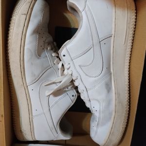 Air Force One Size: 11 White